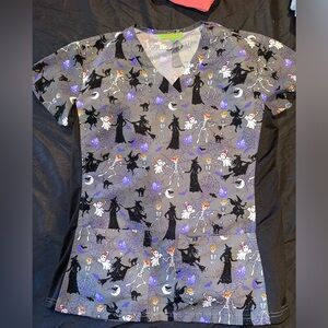 Halloween scrub top , two pockets